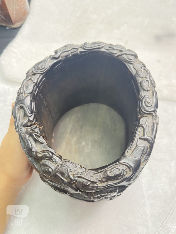 紫檀八蛮献宝纹笔海 - 图8